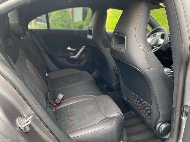 Mercedes-Benz CLA-KLASSE CLA 200 AMG Business Solution orig. NL auto Night pakket Widescr