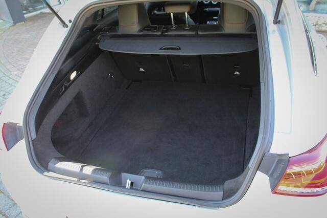 Mercedes-Benz CLA-KLASSE 180 AMG | Pano | Sfeerverlichting |