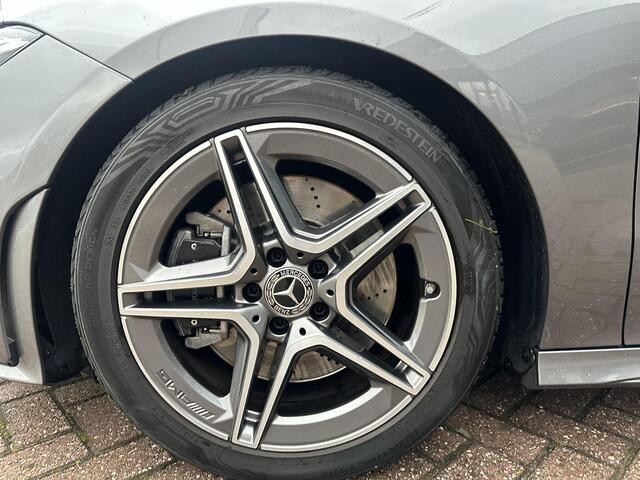 Mercedes-Benz CLA-KLASSE Shooting Brake 220 Advantage AMG | Nederlandse Auto