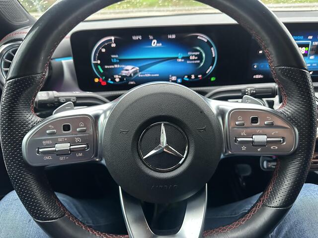Mercedes-Benz CLA-KLASSE Shooting Brake 220 Advantage AMG | Nederlandse Auto