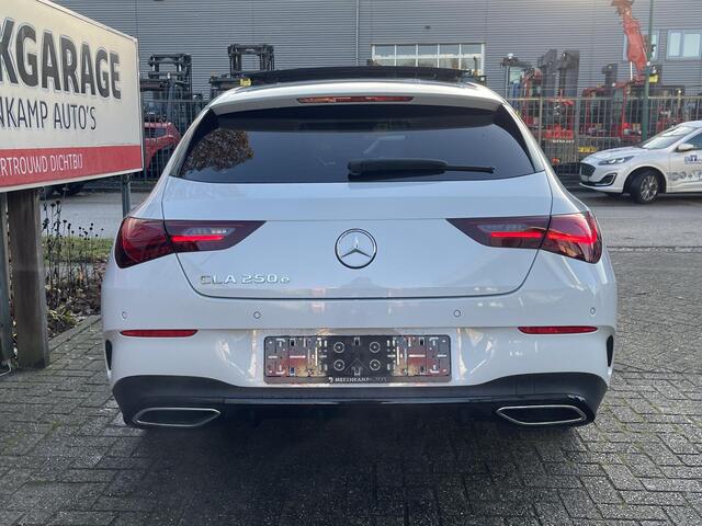 Mercedes-Benz CLA-KLASSE Shooting Brake 250 e AMG Line 19"/Panoramadak/Matrix LED/Stoel + stuurverwarming + memory/Apple Carplay & Android Auto/Adaptieve cruise/Dodehoek