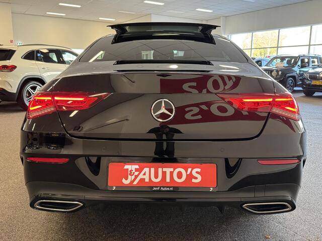 Mercedes-Benz CLA-KLASSE 200 AMG Line NAVIGATIE/CAMERA, PANORAMAM, CRUISE