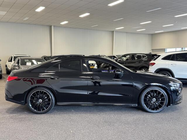 Mercedes-Benz CLA-KLASSE 200 AMG Line NAVIGATIE/CAMERA, PANORAMAM, CRUISE