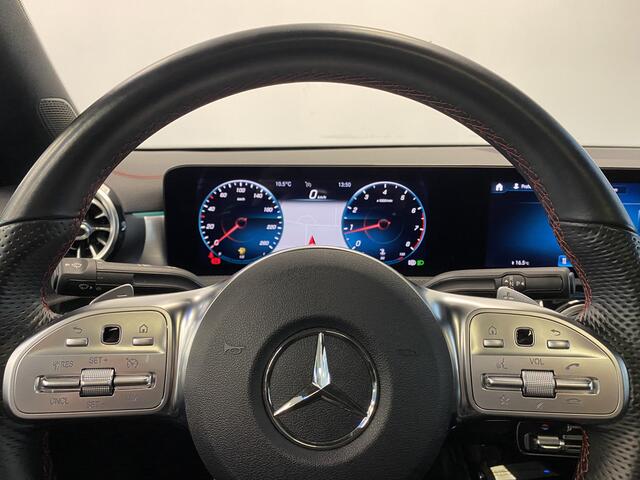 Mercedes-Benz CLA-KLASSE 180 Business Solution AMG Panoramadak Sfeerverlichting 18LMV Cruise control DAB+