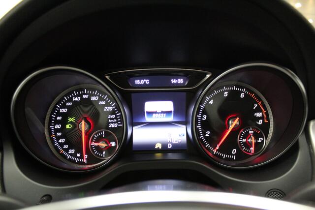 Mercedes-Benz CLA-KLASSE Shooting Brake 180 AMG/*Pano dak*/Camera/Leder