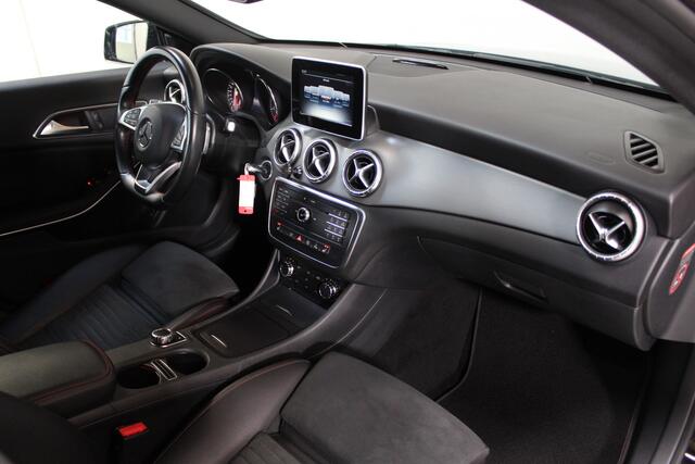 Mercedes-Benz CLA-KLASSE 180 OrangeArt Edition AMG | Clima | Cruise | Pdc