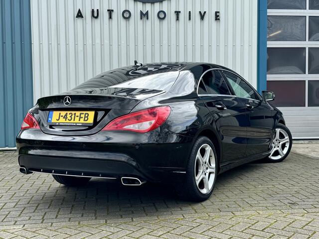 Mercedes-Benz CLA-KLASSE 180 d AMG pakket / vol leder / Sport stoelen / Top onderhouden / Navi / Camera / 18'' Hill hold