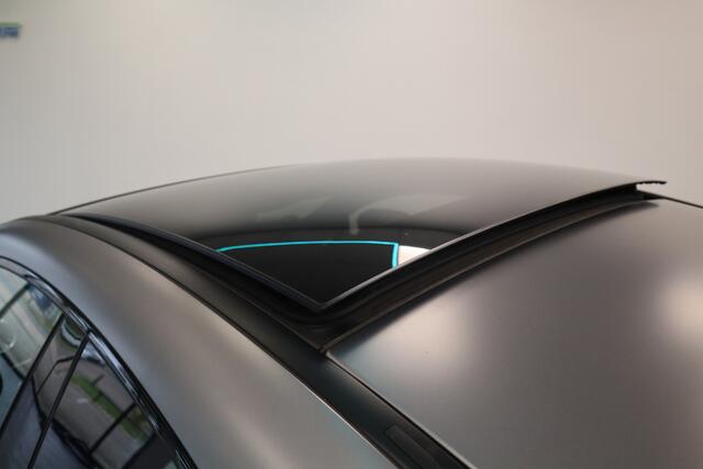 Mercedes-Benz CLA-KLASSE 180 Business Solution Luxery Sfeer verlichting Panoramadak, Ambi light, Navigatie, 18LMV, Matte kleur 2 jaar garantie mogelijk* (vraag naar de voorwaarden)