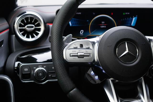 Mercedes-Benz CLA-KLASSE AMG 35 4MATIC Premium Plus 1e eigenaar | NL auto | Schuifdak | Sfeer | Head-up |