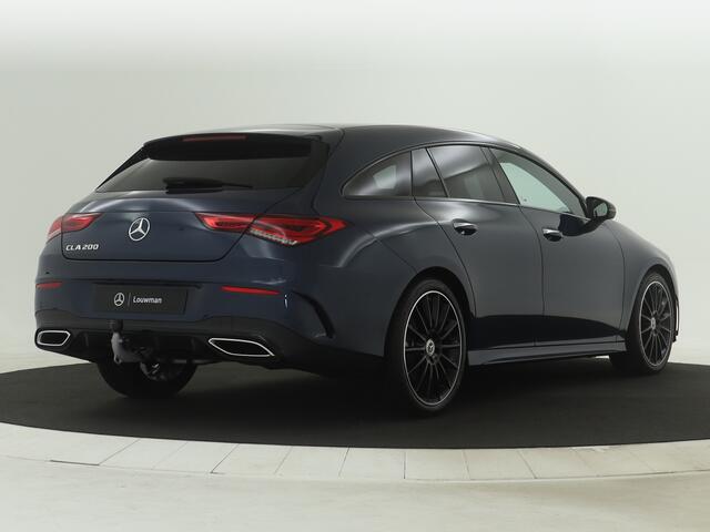 Mercedes-Benz CLA-KLASSE Shooting Brake 200 AMG Line | Trekhaak | Nightpakket | Premium pakket | KEYLESS GO-comfortpakket | Parkeerpakket met achteruitrijcamera | Antidiefstalpakket GUARD 360° Plus |