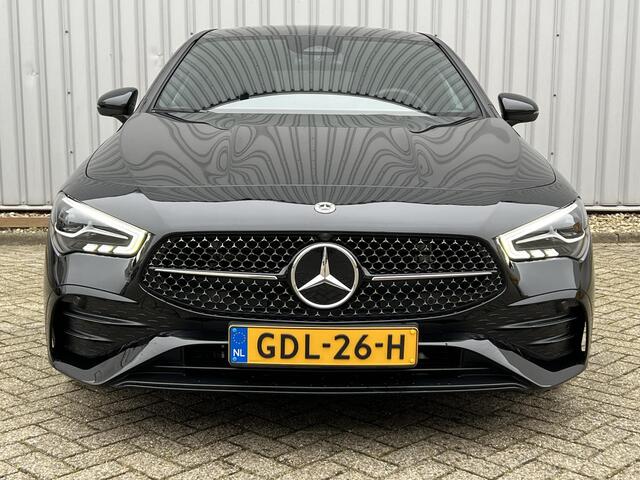 Mercedes-Benz CLA-KLASSE Shooting Brake 180 Star Edition AMG Line | Night Pakket | Panoramadak | Sfeerverlichting | Stoelverwarming | Achteruitrijcamera | Parkeersensoren | Elektrisch Inklapbare Buitenspiegels