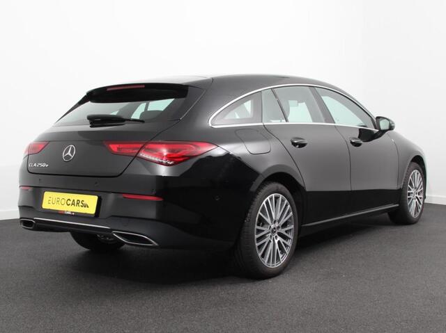 Mercedes-Benz CLA-KLASSE Shooting Brake 250 e PHEV Progesive Automaat | Navigatie | Climate Control | Camera | Electrisch bedienbare achterklep | Verwarmbare voorstoelen | Adaptive Cruise Control | Dab
