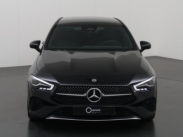 Mercedes-Benz CLA-KLASSE 180 Shooting Brake Star Edition Luxury Line | Privacy glas | 18-Inch | Media display | Keyless-Go | Easy-Pack | LED