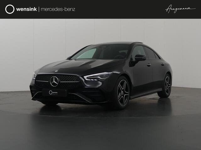 Mercedes-Benz CLA-KLASSE 180 Star Edition AMG Line | Panoramaschuifdak | Sfeerverlichting | Keyless go | Stoelverwarming