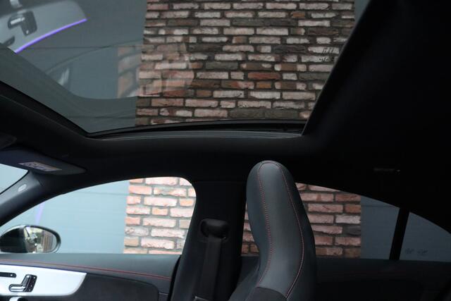 Mercedes-Benz CLA-KLASSE 180 AMG Line Aut7 | Panoramadak | Memory | Sfeerverlichting | Camera | Advanced Sound System | Keyless Go | Zitcomfortpakket | Cruise Control | Multibeam LED |