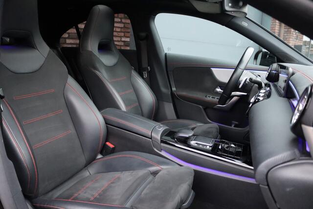 Mercedes-Benz CLA-KLASSE 180 AMG Line Aut7 | Panoramadak | Memory | Sfeerverlichting | Camera | Advanced Sound System | Keyless Go | Zitcomfortpakket | Cruise Control | Multibeam LED |
