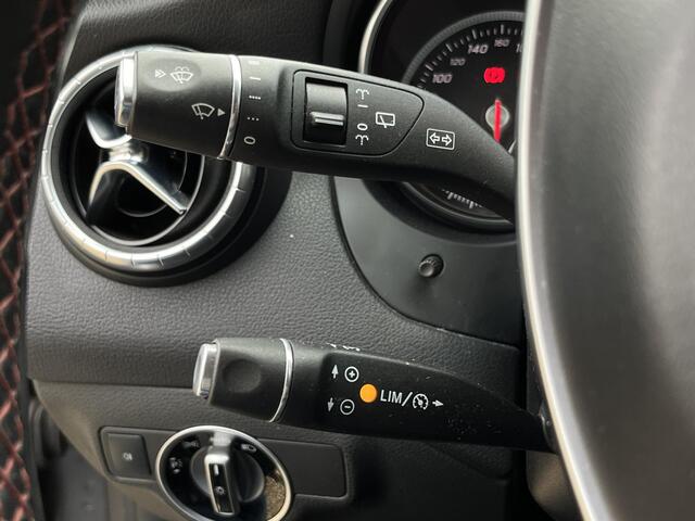 Mercedes-Benz CLA-KLASSE 180 AMG-line, Led *NL Auto*
