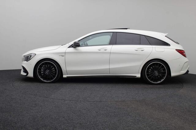 Mercedes-Benz CLA-KLASSE Shooting Brake AMG A 45 4MATIC 2018 | Navigatie | Carplay | Harman Kardon | Schuif/Kantel Dak | Achteruitrij Camera| Parkeersensoren | Stoelverwarming | Stuurwiel Bediening | 2 Sleutels | Boekjes