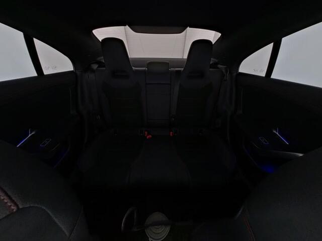 Mercedes-Benz CLA-KLASSE 250 e AMG Line FACELIFT 18"/Panoramadak/Matrix LED/360 camera/Dodehoek/Stoel + stuurverwarming/Apple Carplay & Android Auto