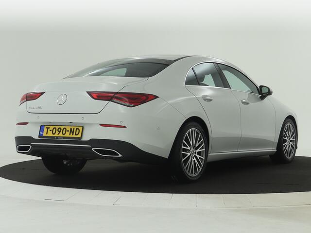 Mercedes-Benz CLA-KLASSE 180 Luxury Line | Keyless Go | Parkeerpakket met Camera | Stoelverwarming | Augmented Reality | Sfeerverlichting | Apple CarPlay | Inclusief 24 maanden MB Certified garantie voor Europa.