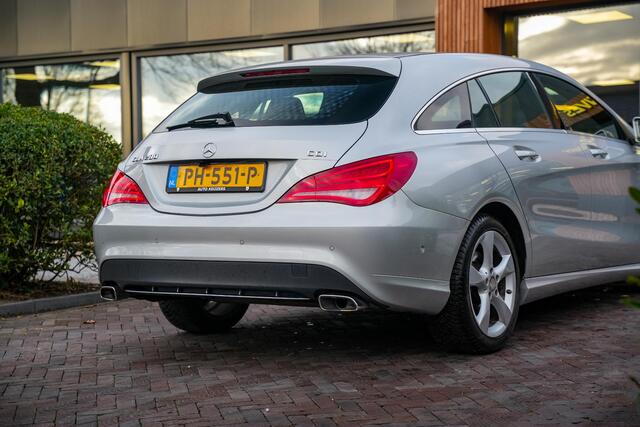 Mercedes-Benz CLA-KLASSE Shooting Brake 200 d Xenon PDC Airco Radio/CD 17''LM