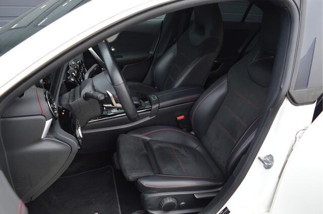 Mercedes-Benz CLA-KLASSE 180 Business Solution AMG | ORG. NL | CAMERA |