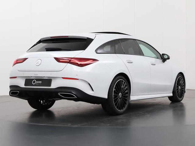 Mercedes-Benz CLA-KLASSE 180 Shooting Brake 180 AMG Line | Panorama dak | Night Pakket | 19 inch | Digitaalwit | Sfeerverlichting