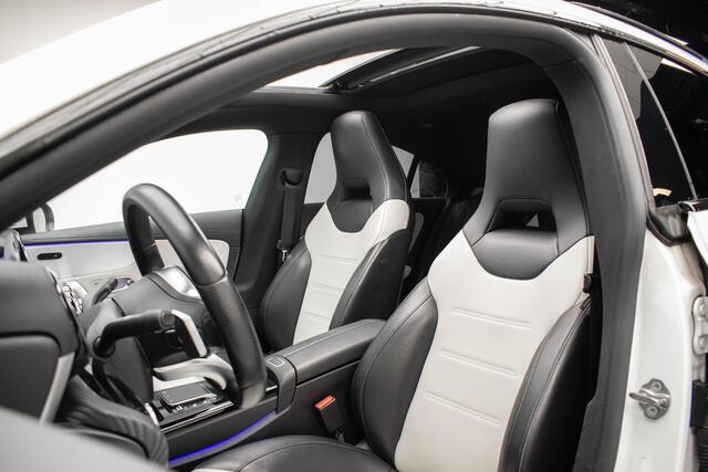 Mercedes-Benz CLA-KLASSE 180 Business Solution | Pano| Unieke Bekleding