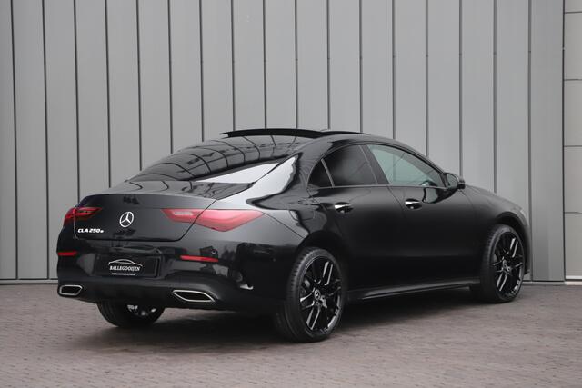 Mercedes-Benz CLA-KLASSE 250e AMG | 218PK | Pano | Keyles-go | Sfeerverlichting | Burmester | Distronic | Leder | Led | 2023.