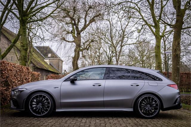 Mercedes-Benz CLA-KLASSE Shooting Brake AMG 35 4MATIC Premium Magno Grey Akrapovic Burmester Panorama Night