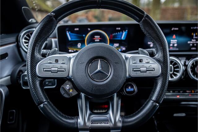 Mercedes-Benz CLA-KLASSE Shooting Brake AMG 35 4MATIC Premium Magno Grey Akrapovic Burmester Panorama Night