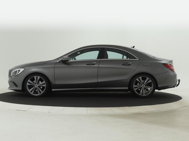Mercedes-Benz CLA-KLASSE 180 Business Solution | Trekhaak | Navigatie | Camera | Stoelverwarming |