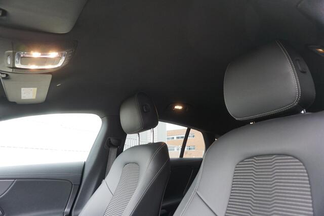 Mercedes-Benz CLA-KLASSE Shooting Brake 180 Buss.Solution Progressive 18Inch Widescreen Comf.stoelen.