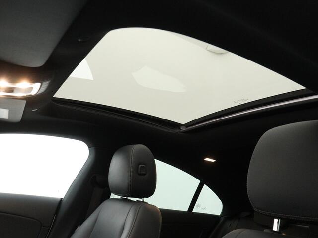Mercedes-Benz CLA-KLASSE 180 BLACK PANORAMADAK CAMERA 19"LMV