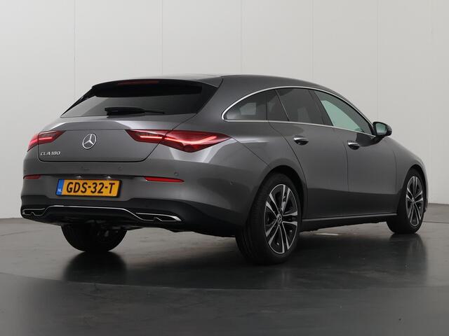 Mercedes-Benz CLA-KLASSE Shooting Brake 180 Star Edition Luxury Line | Keyless Entry | Sfeerverlichting | Elektrische Kofferklep | Stoelverwarming | Achteruitrijcamera |