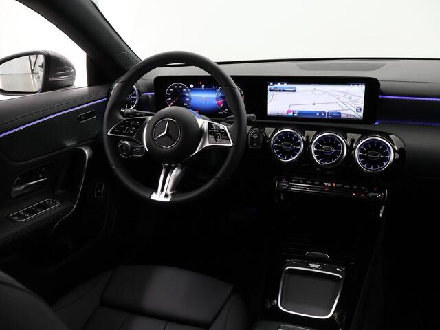 Mercedes-Benz CLA-KLASSE Shooting Brake 180 Star Edition Luxury Line | Keyless Entry | Sfeerverlichting | Elektrische Kofferklep | Stoelverwarming | Achteruitrijcamera |
