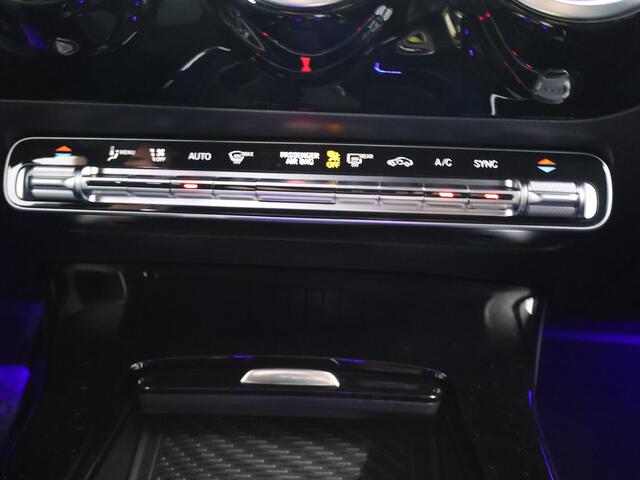 Mercedes-Benz CLA-KLASSE Shooting Brake 180 Star Edition Luxury Line 18 inch LM velgen | Getinte ramen | Led verlichting | Facelift type
