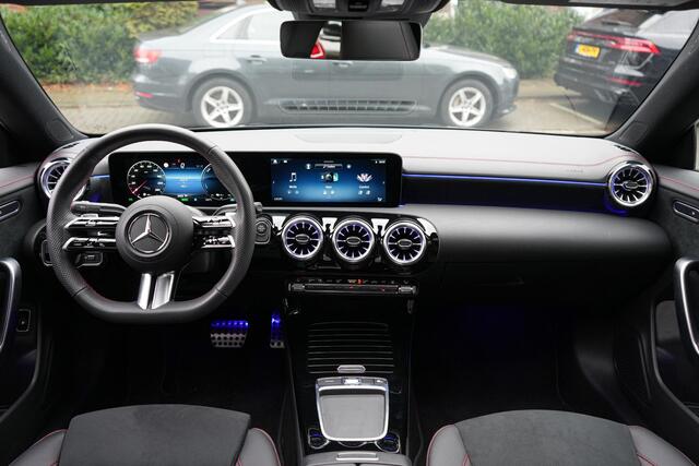 Mercedes-Benz CLA-KLASSE 250 e AMG Line | 45S | PANO | SFEER | CAMERA