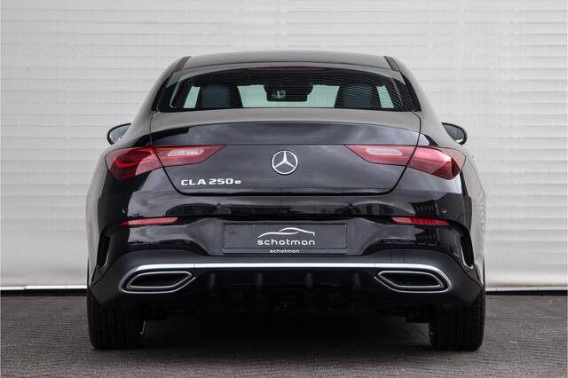 Mercedes-Benz CLA-KLASSE 250 e AMG Facelift, Distronic, Trekhaak, Widescreen, Sfeerverlichting, Hybrid 2024