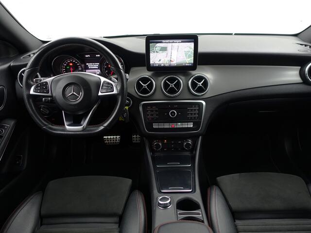 Mercedes-Benz CLA-KLASSE AMG Night Edition Aut- Panoramadak, Xenon Led, Dynamic Select, Camera, Park Assist, Sport Leder Interieur
