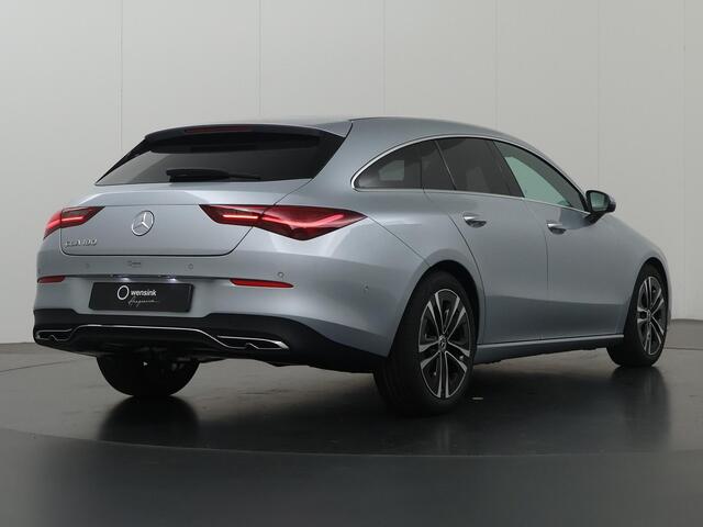 Mercedes-Benz CLA-KLASSE 180 Shooting Brake Star Edition Luxu