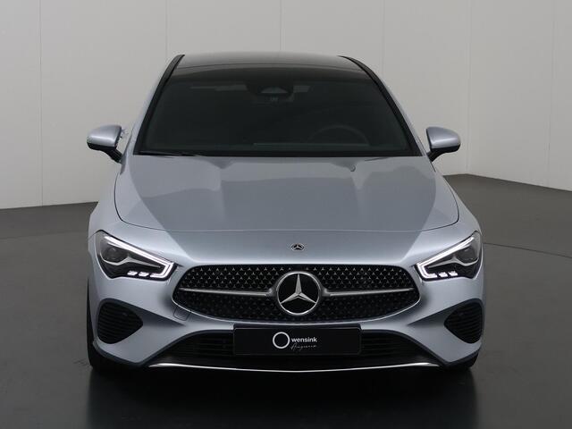 Mercedes-Benz CLA-KLASSE 180 Shooting Brake Star Edition Luxu
