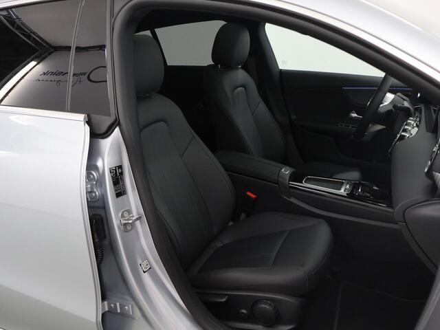 Mercedes-Benz CLA-KLASSE 180 Shooting Brake Star Edition Luxu