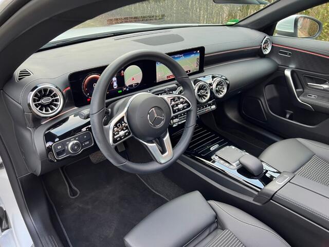 Mercedes-Benz CLA-KLASSE CLA 250E Urban, Panodak, sfeer verl, camera