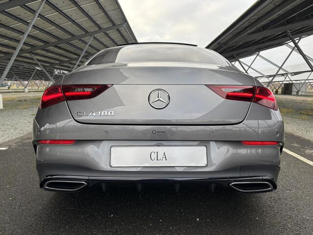 Mercedes-Benz CLA-KLASSE 180 Star Edition AMG Line | Panoramadak | 18-Inch | Nightpakket | Sfeerverlichting | Keyless-Go | DAB+ |