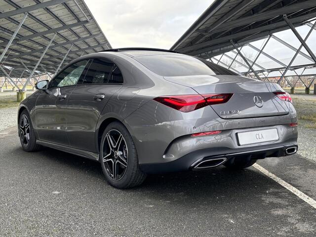 Mercedes-Benz CLA-KLASSE 180 Star Edition AMG Line | Panoramadak | 18-Inch | Nightpakket | Sfeerverlichting | Keyless-Go | DAB+ |