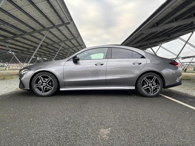 Mercedes-Benz CLA-KLASSE 180 Star Edition AMG Line | Panoramadak | 18-Inch | Nightpakket | Sfeerverlichting | Keyless-Go | DAB+ |