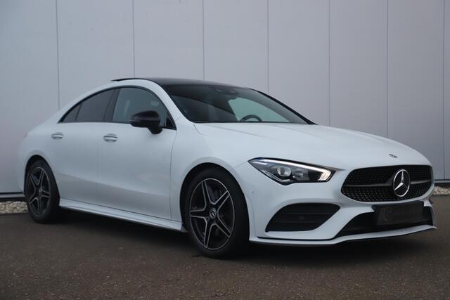 Mercedes-Benz CLA-KLASSE 200 Business Solution AMG Night 164PK Automaat Panoramadak Sfeerverlichting Widescreen 18 inch Navigatie Carplay Camera Full LED Stoelverwarming