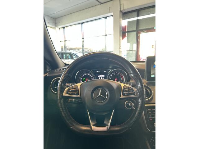 Mercedes-Benz CLA-KLASSE Shooting Brake 180 Business Solution AMG | Automaat | Achteruitrijcamera | Adaptief onderstel | Cruise control | Climate control | Navigatie | Alcantara/Lederen bekleding | Bluetooth | 18''INCH | 12/2016