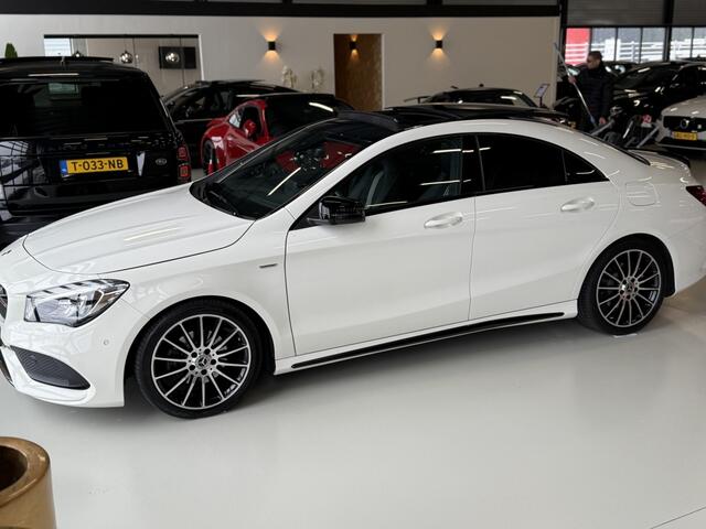 Mercedes-Benz CLA-KLASSE 200 automaat Prestige / AMG pakket / LED *NAP*